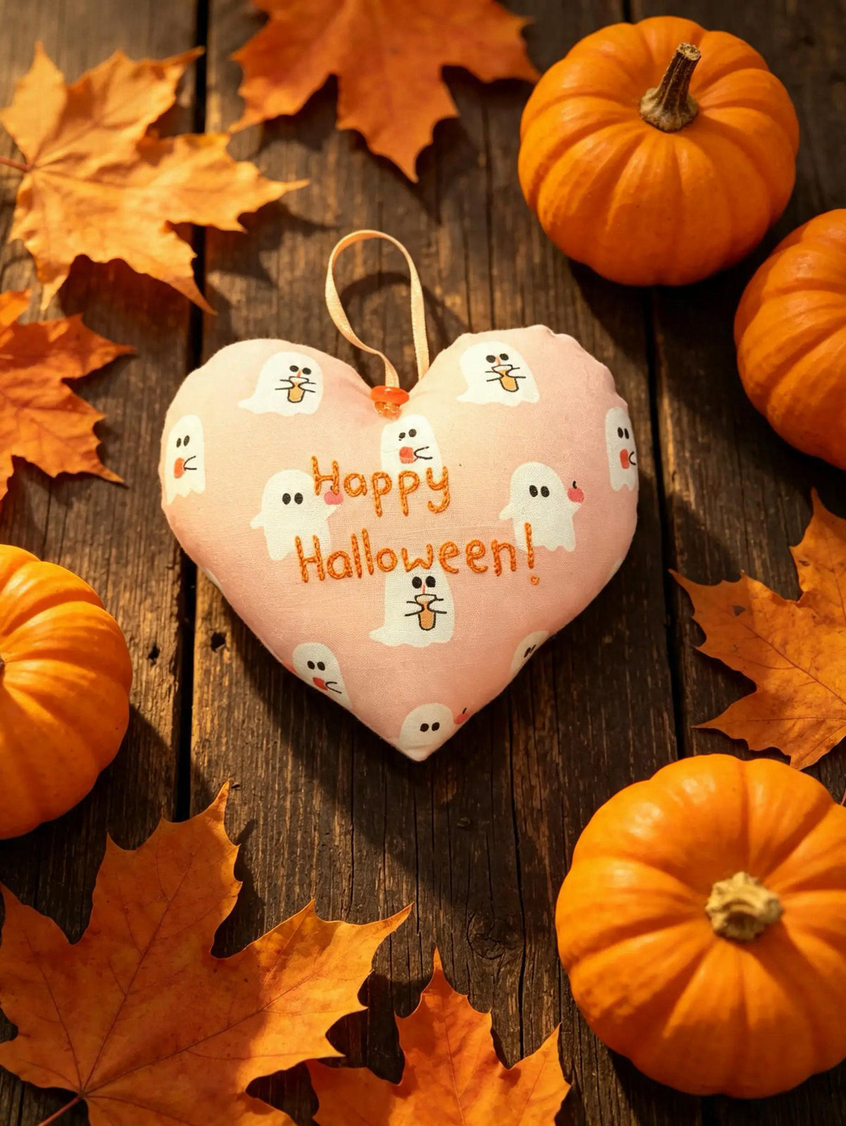 Happy Halloween Scented Ghost Heart