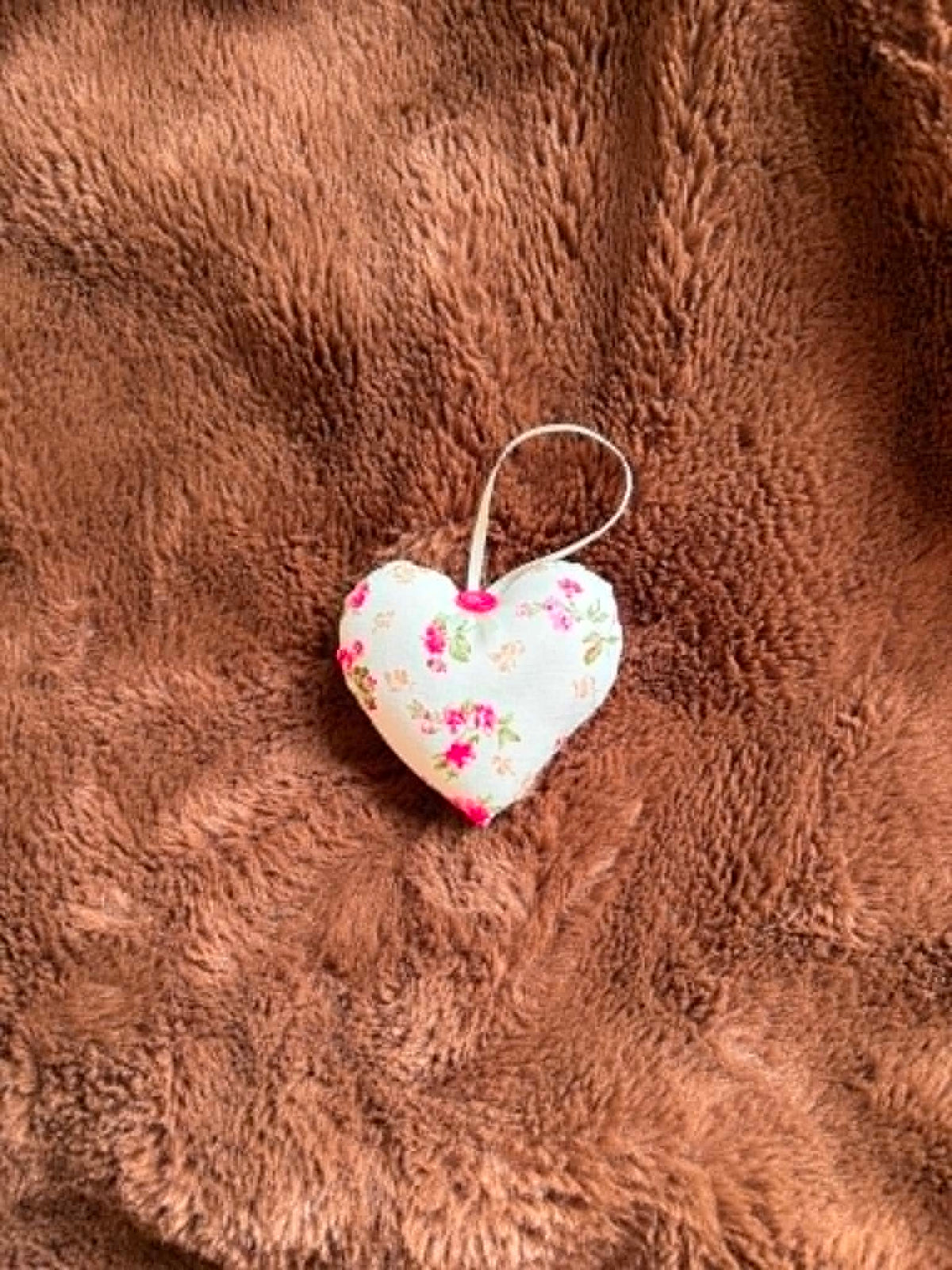 Cream Floral Lavender Scented Mini Heart