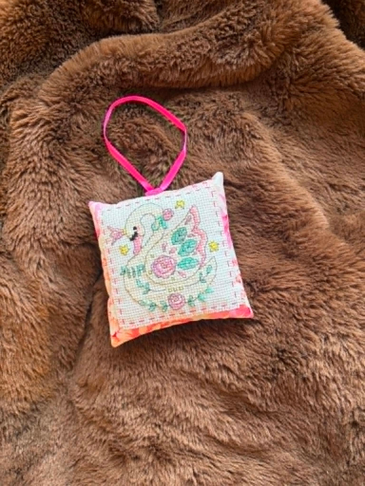 Swan Lavender Scented Sachet